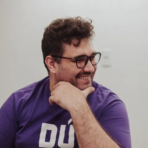 Luiz Eduardo, fundador e estrategista google ads da Dúit Marketing